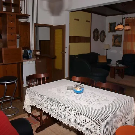 Etica Apartmán Postira