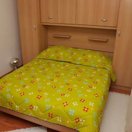 Etica Apartment